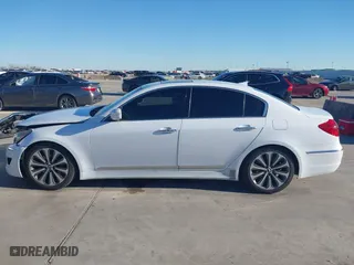 2014 Hyundai Genesis 5.0L R-Spec with VIN KMHGC4DH4EU264721, listed as a IAAI auction lot 41739482 with 120,452 mi miles. Bid and sale history available at carsss.com. Image 14.