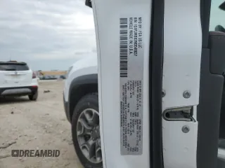 2022 Jeep Cherokee Trailhawk z VIN 1C4PJMBX2ND548837, wystawiony jako Copart lot #59042215 z przebiegiem 13 489 mil mil oraz Szkoda całkowita • Salvage title. Historia ofert i sprzedaży dostępna na DreamBid. Obrazek 13.