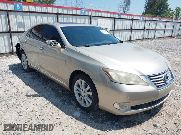 2011 Lexus ES with VIN JTHBK1EG5B2462123, listed as a IAAI auction lot 42031450 with 135,652 mi miles. Bid and sale history available at carsss.com. Image 1.