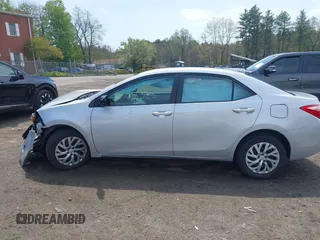 2018 Toyota Corolla L z VIN 2T1BURHE9JC110134, wystawiony jako IAAI lot #42166325 z przebiegiem 26 678 mil mil oraz . Historia ofert i sprzedaży dostępna na DreamBid. Obrazek 14.
