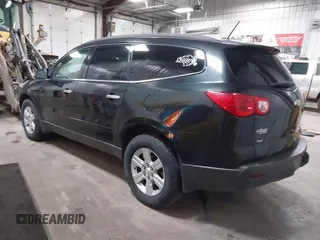 2012 Chevrolet Traverse 1LT z VIN 1GNKVGED8CJ213010, wystawiony jako IAAI lot #41491520 z przebiegiem 185 111 mil mil oraz . Historia ofert i sprzedaży dostępna na DreamBid. Obrazek 3.