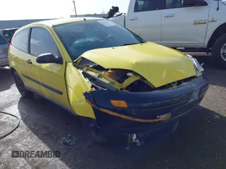 2000 Ford Focus ZX3 z VIN 3FAFP3135YR203614, wystawiony jako IAAI lot #41703198 z przebiegiem 77 575 mil mil oraz . Historia ofert i sprzedaży dostępna na DreamBid. Obrazek 1.