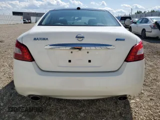 2011 Nissan Maxima SV z VIN 1N4AA5AP3BC822292, wystawiony jako Copart lot #61411155 z przebiegiem 224 273 mil mil oraz Szkoda całkowita • Salvage title. Historia ofert i sprzedaży dostępna na DreamBid. Obrazek 6.