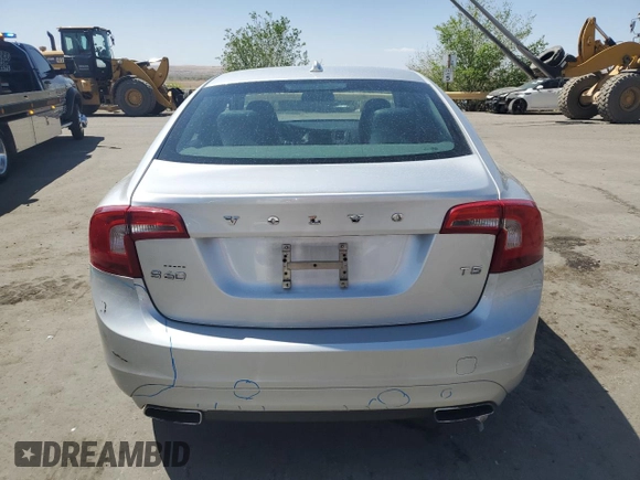 2015 Volvo S60 T5 Drive-E Premier z VIN YV126MFB2F2301285, wystawiony jako Copart lot #52612095 z przebiegiem 103 816 mil mil oraz Szkoda całkowita • Salvage title. Historia ofert i sprzedaży dostępna na DreamBid. Obrazek 6.