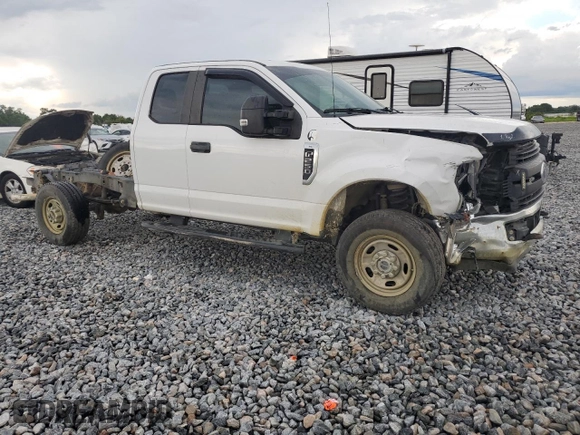 2019 Ford F-250 XL с VIN 1FD7X2B6XKEC82785, выставлен на аукционе Copart как лот 61335995 с пробегом 150 080 миль миль и На запчасти • Non repairable. История ставок и продаж доступна на DreamBid. Изображение 4.