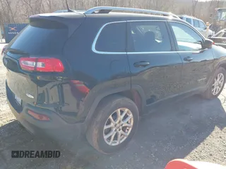 2018 Jeep Cherokee Latitude with VIN 1C4PJMCB1JD589473, listed as a IAAI auction lot 41665630 with 106,371 mi miles and . Bid and sale history available at DreamBid. Image 4.