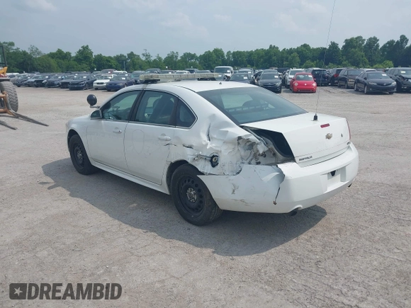 2013 Chevrolet Impala Police z VIN 2G1WD5E35D1166015, wystawiony jako IAAI lot #42171708 z przebiegiem 169 790 mil mil oraz . Historia ofert i sprzedaży dostępna na DreamBid. Obrazek 3.