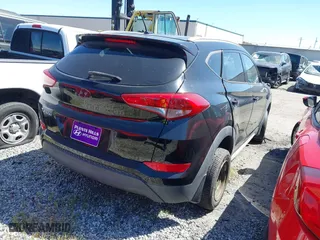 2017 Hyundai Tucson SE Plus with VIN KM8J33A47HU587053, listed as a IAAI auction lot 41516450 with 1 mi miles. Bid and sale history available at carsss.com. Image 4.