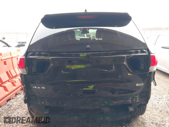 2015 Jeep Grand Cherokee Overland with VIN 1C4RJFCT4FC138404, listed as a IAAI auction lot 41188085 with 152,486 mi miles. Bid and sale history available at carsss.com. Image 17.