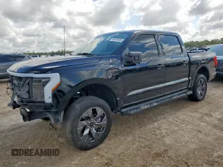 2023 Ford F-150 Lightning Pro z VIN 1FTVW1EV0PWG52297, wystawiony jako Copart lot #58976485 z przebiegiem 11 303 mil mil oraz Szkody całkowita. Historia ofert i sprzedaży dostępna na DreamBid. Obrazek 1.