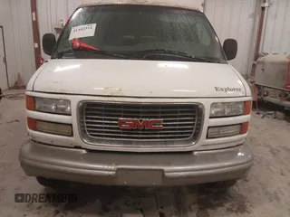 2000 GMC Savana with VIN 1GDFG15RXY1239530, listed as a IAAI auction lot 41442314 with 203,021 mi miles. Bid and sale history available at carsss.com. Image 6.