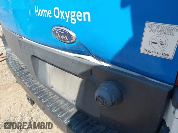 2019 Ford Transit with VIN 1FTYR2CM5KKB19415, listed as a IAAI auction lot 42129144 with 198,457 mi miles and . Bid and sale history available at DreamBid. Image 16.
