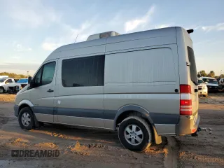 2016 Mercedes-Benz Sprinter Cargo with VIN WD3PE7DD7GP206854, listed as a Copart auction lot 73655514 with Not Provided miles and Non Repairable. Bid and sale history available at carsss.com. Image 2.