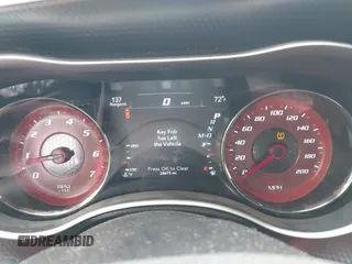 2020 Dodge Charger SRT Hellcat z VIN 2C3CDXL9XLH134202, wystawiony jako IAAI lot #42402856 z przebiegiem 24 675 mil mil oraz . Historia ofert i sprzedaży dostępna na DreamBid. Obrazek 7.