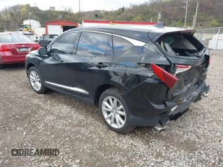 2019 Acura RDX with VIN 5J8TC2H38KW037511, listed as a IAAI auction lot 42043170 with 89,225 mi miles. Bid and sale history available at carsss.com. Image 3.