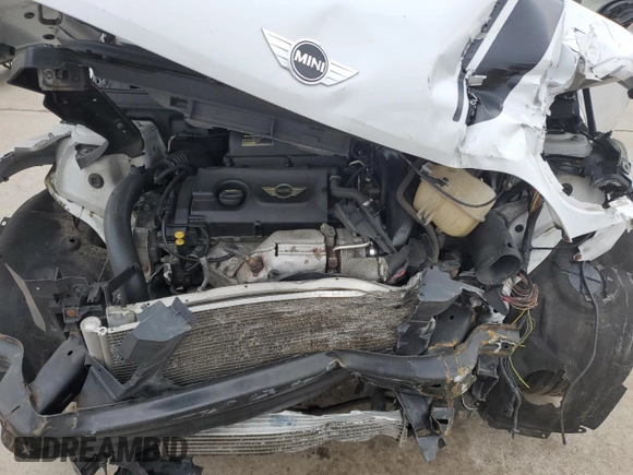 2015 MINI Countryman S with VIN WMWZC5C54FWP45274, listed as a Copart auction lot 47877695 with Not Provided miles and Salvage Title. Bid and sale history available at DreamBid. Image 13.