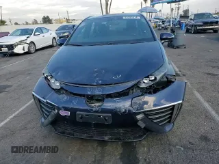 2018 Toyota Mirai with VIN JTDBVRBDXJA005443, listed as a Copart auction lot 85090614 with 70,165 mi miles and Salvage title. Bid and sale history available at DreamBid. Image 11.