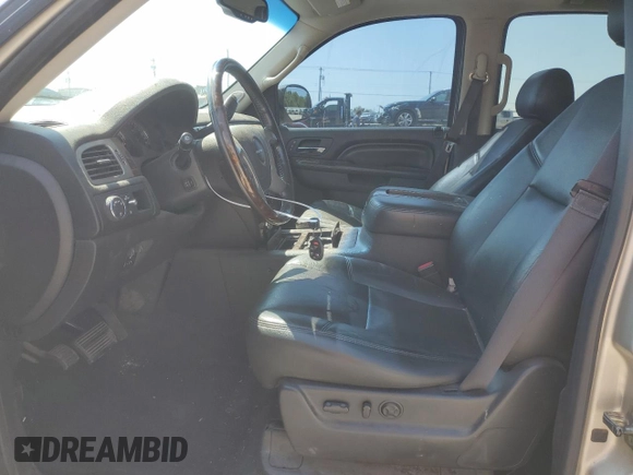 2013 GMC Yukon Denali with VIN 1GKS2EEF0DR168563, listed as a Copart auction lot 67732684 with 124,655 mi miles and Salvage Title. Bid and sale history available at carsss.com. Image 7.