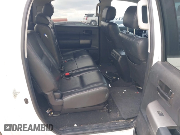 2012 Toyota Tundra 4WD Truck with VIN 5TFDW5F19CX250264, listed as a IAAI auction lot 40190175 with 267,549 mi miles. Bid and sale history available at carsss.com. Image 8.