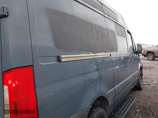 2019 Mercedes-Benz Sprinter Cargo Van with VIN WD4PF0CD5KT004774, listed as a IAAI auction lot 41262434 with 1 mi miles. Bid and sale history available at carsss.com. Image 11.