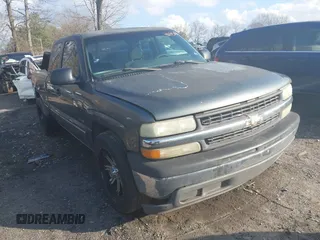 2002 Chevrolet Silverado 1500 LS with VIN 1GCEC19V72Z269533, listed as a IAAI auction lot 41495089 with 261,180 mi miles and . Bid and sale history available at DreamBid. Image 1.