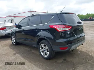 2013 Ford Escape SE with VIN 1FMCU0GX4DUC40277, listed as a IAAI auction lot 42201196 with 46,157 mi miles and . Bid and sale history available at carsss.com. Image 3.