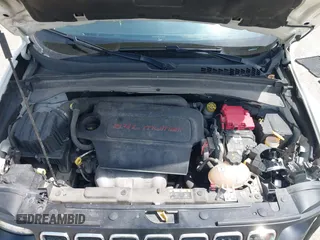 2019 Jeep Renegade Latitude with VIN ZACNJBBB6KPK81437, listed as a IAAI auction lot 42215752 with 142,963 mi miles and . Bid and sale history available at DreamBid. Image 10.