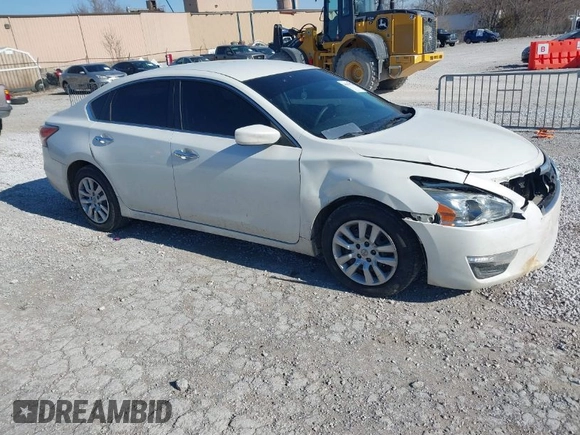 2014 Nissan Altima 2.5 with VIN 1N4AL3AP5EC418865, listed as a IAAI auction lot 41693976 with 117,934 mi miles. Bid and sale history available at carsss.com. Image 1.