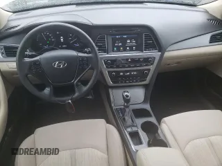 2017 Hyundai Sonata Hybrid SE with VIN KMHE24L17HA058006, listed as a Copart auction lot 45182313 with 109,690 mi miles. Bid and sale history available at carsss.com. Image 8.