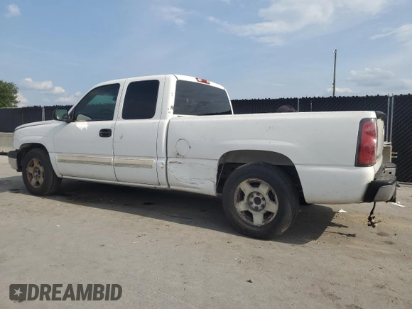 2005 Chevrolet Silverado 1500 LS with VIN 2GCEC19T051297489, listed as a Copart auction lot 56325225 with Not Provided miles and Clean Title. Bid and sale history available at DreamBid. Image 2.