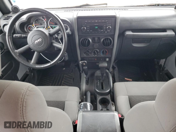 2008 Jeep Wrangler X z VIN 1J4FA24188L648342, wystawiony jako Copart lot #59883735 z przebiegiem 166 889 mil mil oraz Czysty tytuł • Clean title. Historia ofert i sprzedaży dostępna na DreamBid. Obrazek 8.