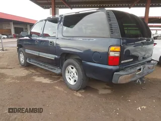 2004 Chevrolet Suburban LT with VIN 1GNEC16Z34J133058, listed as a IAAI auction lot 41200786 with 254,131 mi miles. Bid and sale history available at carsss.com. Image 3.