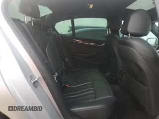 2017 BMW 5 Series 530i z VIN WBAJA5C36HG456248, wystawiony jako Copart lot #54521155 z przebiegiem 126 446 mil mil oraz Szkoda całkowita • Salvage title. Historia ofert i sprzedaży dostępna na DreamBid. Obrazek 10.