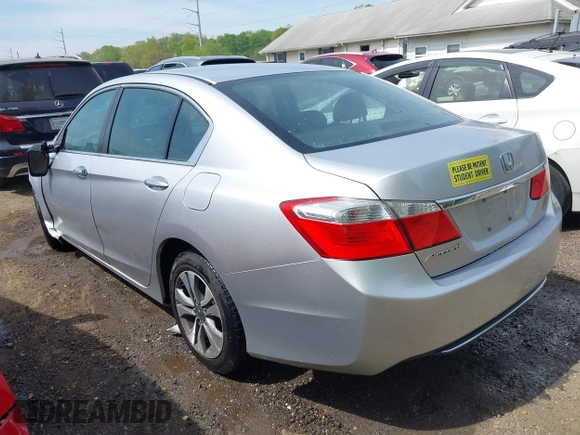 2013 Honda Accord LX z VIN 1HGCR2F33DA189471, wystawiony jako IAAI lot #42107117 z przebiegiem 218 910 mil mil oraz . Historia ofert i sprzedaży dostępna na DreamBid. Obrazek 3.