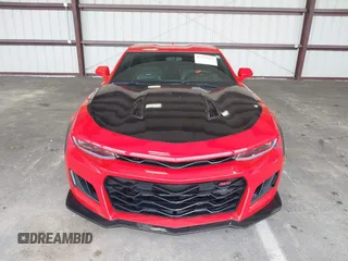 2016 Chevrolet Camaro 2SS with VIN 1G1FH1R73G0144024, listed as a IAAI auction lot 42559113 with 87,978 mi miles and . Bid and sale history available at DreamBid. Image 12.