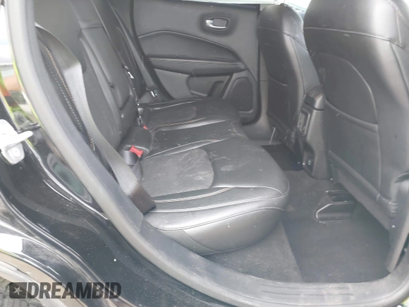2018 Jeep Compass Altitude with VIN 3C4NJDBB0JT484409, listed as a IAAI auction lot 41656179 with 85,436 mi miles and . Bid and sale history available at carsss.com. Image 8.