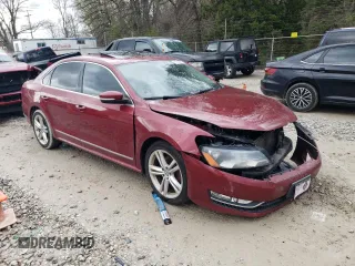 2015 Volkswagen Passat SEL Premium z VIN 1VWCV7A33FC013698, wystawiony jako Copart lot #53376915 z przebiegiem 86 831 mil mil oraz Szkody całkowita. Historia ofert i sprzedaży dostępna na DreamBid. Obrazek 4.