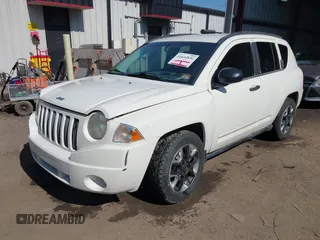 2008 Jeep Compass Sport with VIN 1J8FF47W98D584311, listed as a IAAI auction lot 41644836 with 213,271 mi miles and . Bid and sale history available at carsss.com. Image 17.