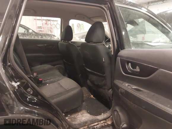 2019 Nissan Rogue SV with VIN 5N1AT2MV7KC785630, listed as a IAAI auction lot 41629871 with 136,928 mi miles and . Bid and sale history available at carsss.com. Image 8.