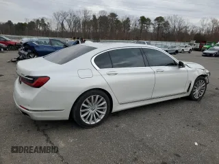 2020 BMW 7 Series 740i with VIN WBA7T2C02LCE43427, listed as a Copart auction lot 84253634 with 61,180 mi miles and Salvage Title. Bid and sale history available at carsss.com. Image 3.