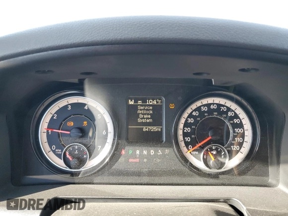 2018 Ram 1500 Tradesman z VIN 1C6RR7ST7JS102633, wystawiony jako Copart lot #72438884 z przebiegiem 84 725 mil mil oraz Szkoda całkowita • Salvage title. Historia ofert i sprzedaży dostępna na DreamBid. Obrazek 9.