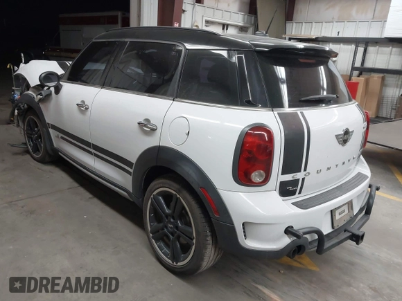 2015 MINI Countryman S with VIN WMWZC5C53FWT37722, listed as a IAAI auction lot 42151891 with 110,488 mi miles and . Bid and sale history available at DreamBid. Image 3.