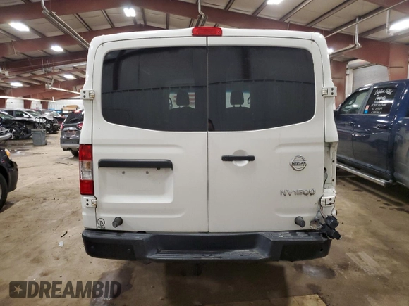2019 Nissan NV Cargo S z VIN 1N6BF0KM6KN805981, wystawiony jako Copart lot #46591835 z przebiegiem 164 540 mil mil oraz Tytuł czysty. Historia ofert i sprzedaży dostępna na DreamBid. Obrazek 6.