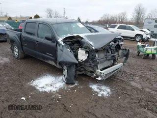 2013 Toyota Tacoma with VIN 3TMLU4EN5DM105830, listed as a IAAI auction lot 41636552 with 250,681 mi miles and . Bid and sale history available at carsss.com. Image 1.