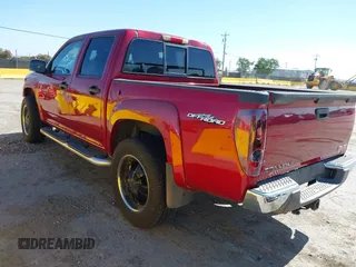 2006 GMC Canyon SLE1 z VIN 1GTDT136768144637, wystawiony jako IAAI lot #42323078 z przebiegiem 155 443 mil mil oraz . Historia ofert i sprzedaży dostępna na DreamBid. Obrazek 3.