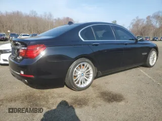 2013 BMW 7 Series 750i xDrive z VIN WBAYB6C52DD224129, wystawiony jako Copart lot #52752605 z przebiegiem 122 275 mil mil oraz Czysty tytuł • Clean title. Historia ofert i sprzedaży dostępna na DreamBid. Obrazek 3.