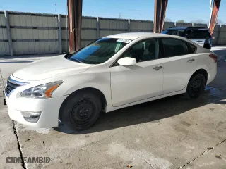 2013 Nissan Altima 2.5 SV with VIN 1N4AL3AP9DC278320, listed as a Copart auction lot 49537355 with 202,244 mi miles and Clean Title. Bid and sale history available at carsss.com. Image 1.
