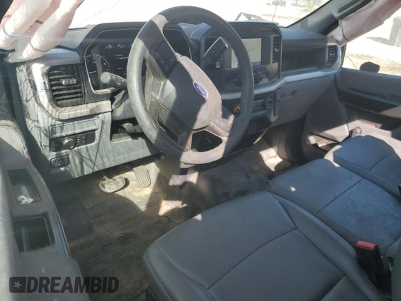 2022 Ford F-150 XL with VIN 1FTMF1EB5NKE26035, listed as a Copart auction lot 76379644 with 21,168 mi miles and Salvage title. Bid and sale history available at DreamBid. Image 8.