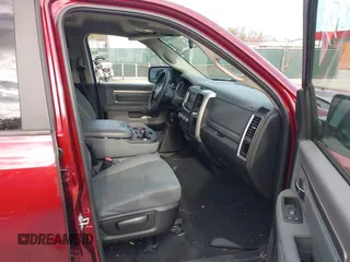 2017 Ram 1500 SLT z VIN 1C6RR6GG8HS747159, wystawiony jako IAAI lot #40783594 z przebiegiem 184 719 mil mil oraz . Historia ofert i sprzedaży dostępna na DreamBid. Obrazek 5.