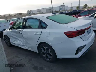 2020 Kia Forte LXS z VIN 3KPF24AD1LE170599, wystawiony jako IAAI lot #41692301 z przebiegiem 60 980 mil mil oraz . Historia ofert i sprzedaży dostępna na DreamBid. Obrazek 14.